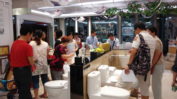 【洛阳天恒装饰】洁具市场“水很深” 款式、功能等导致价格差